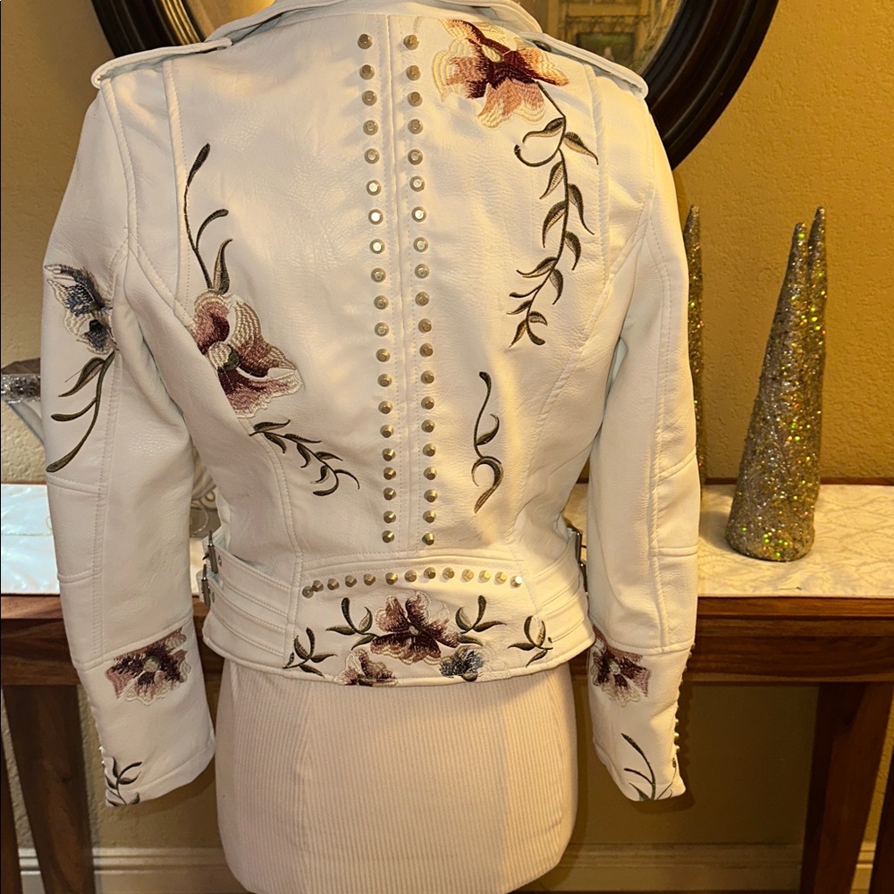 Embroidered White Vegan Leather Jacket - Picture 7 of 10